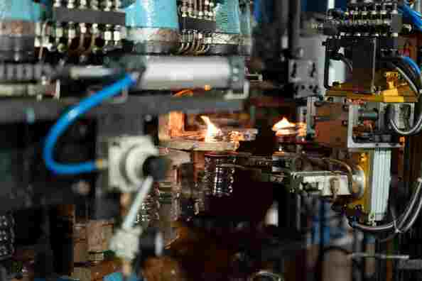 Cangzhou Yinuo Glass Products Co., Ltd. manufacturer production line
