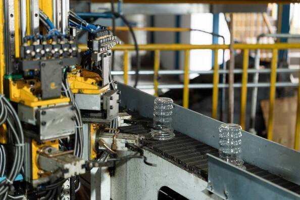Cangzhou Yinuo Glass Products Co., Ltd. manufacturer production line
