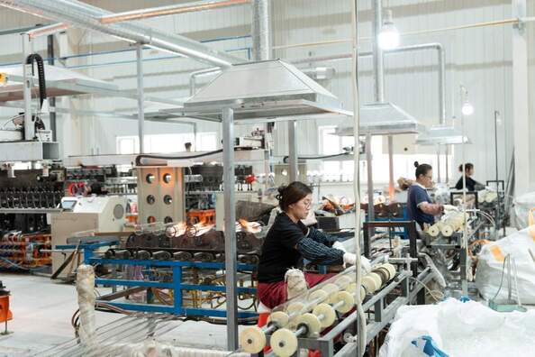Cangzhou Yinuo Glass Products Co., Ltd. manufacturer production line
