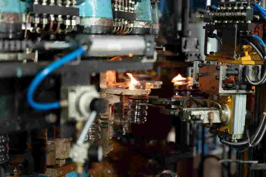 Cangzhou Yinuo Glass Products Co., Ltd. manufacturer production line